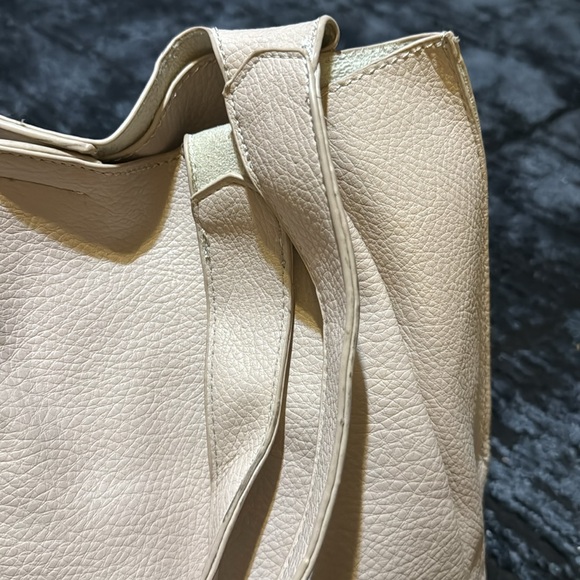 Street Level - Picture 4 of 7